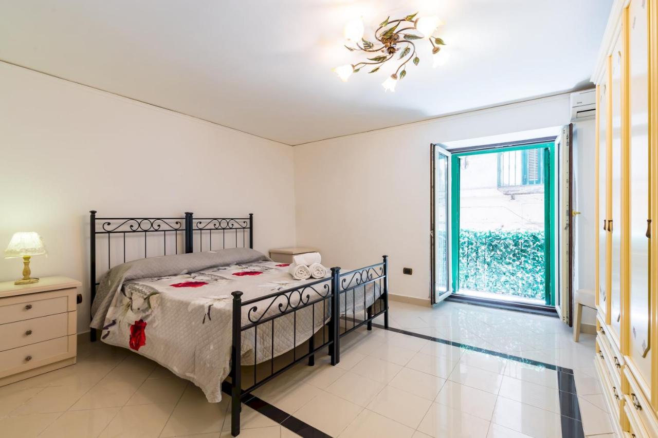 Qs1 - Indipendent Flat In Center Apartment Naples Luaran gambar