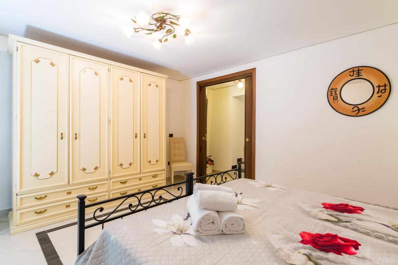 Qs1 - Indipendent Flat In Center Apartment Naples Luaran gambar