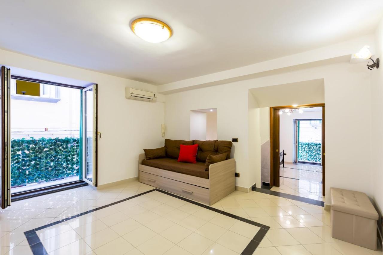Qs1 - Indipendent Flat In Center Apartment Naples Luaran gambar