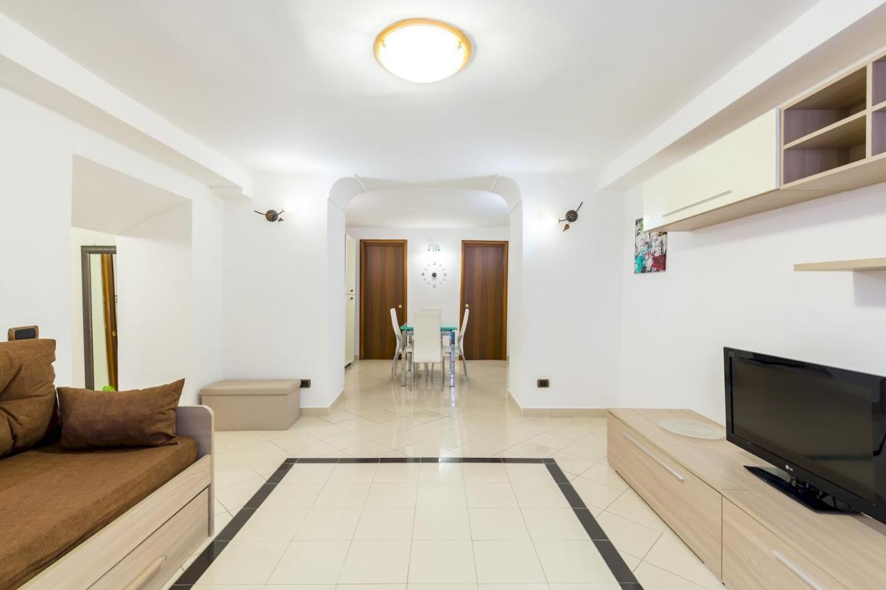 Qs1 - Indipendent Flat In Center Apartment Naples Luaran gambar