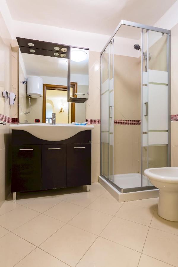 Qs1 - Indipendent Flat In Center Apartment Naples Luaran gambar