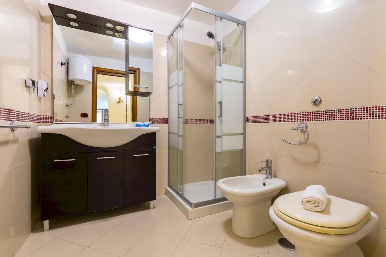 Qs1 - Indipendent Flat In Center Apartment Naples Luaran gambar