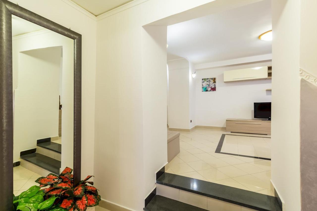 Qs1 - Indipendent Flat In Center Apartment Naples Luaran gambar